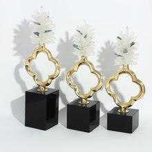 Load image into Gallery viewer, Carnation Sculpture Black - Set of 3