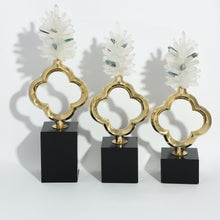 Load image into Gallery viewer, Carnation Sculpture Black - Set of 3
