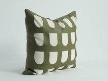Load image into Gallery viewer, Clover Cushion Cover