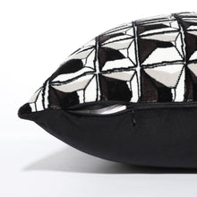Load image into Gallery viewer, Illusion Cushion Cover