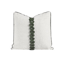 Load image into Gallery viewer, Verde Cushion Cover