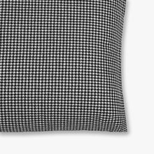 Load image into Gallery viewer, Houndstooth Cushion Cover
