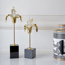Load image into Gallery viewer, Moss Sculpture
