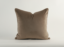Load image into Gallery viewer, Cavallo Cushion Cover
