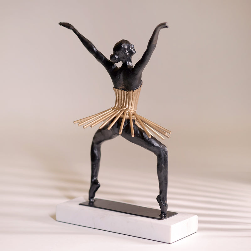 Valentina Sculpture